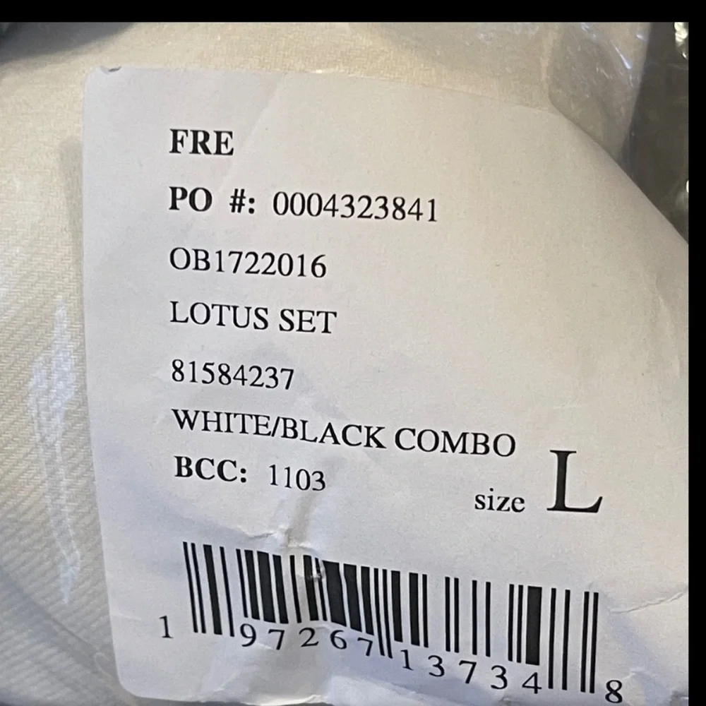 NWT Free People Lotus 2 Piece Set, White/Black Combo, Large - Picture 6 of 6